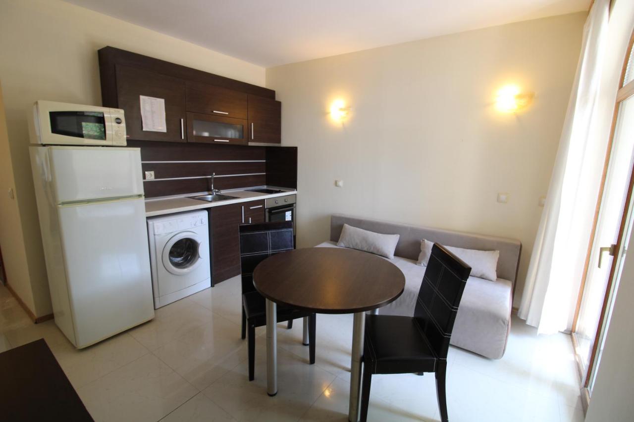 Menada Green Hills Apartments Sozopol Bagian luar foto