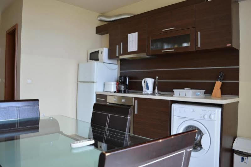 Menada Green Hills Apartments Sozopol Bagian luar foto