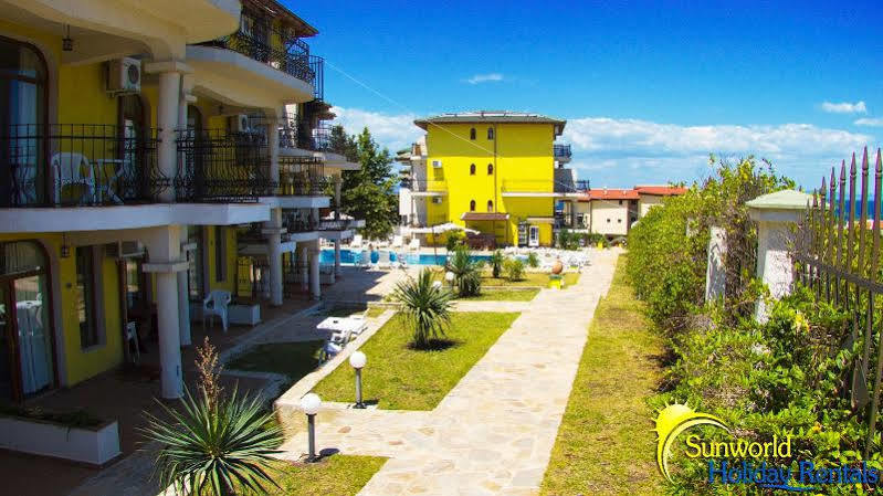 Menada Green Hills Apartments Sozopol Bagian luar foto