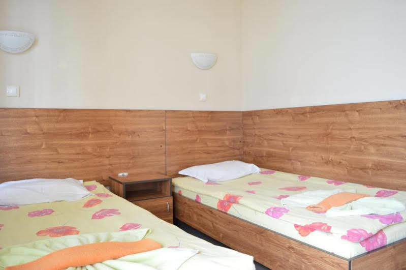Menada Green Hills Apartments Sozopol Bagian luar foto