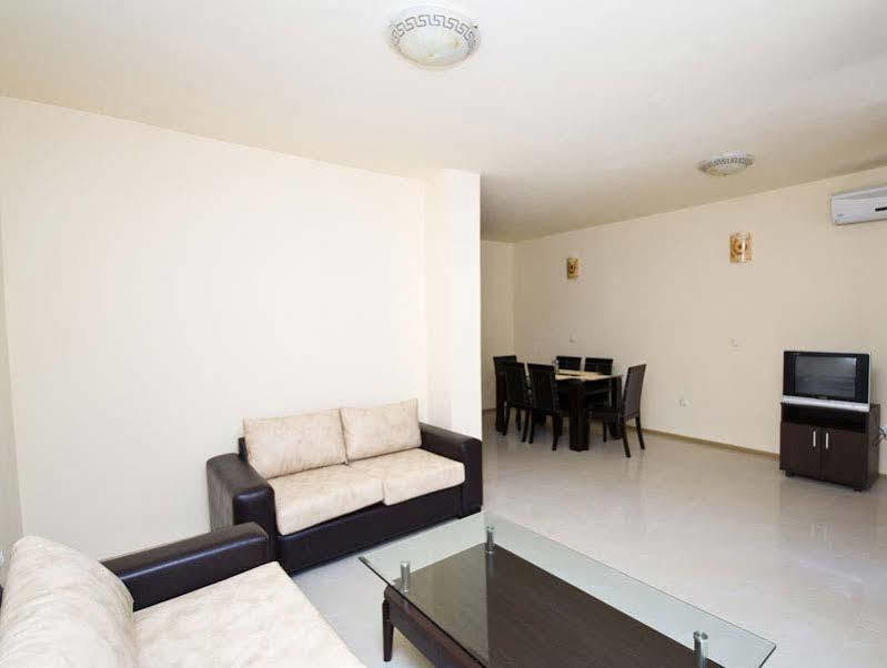 Menada Green Hills Apartments Sozopol Bagian luar foto