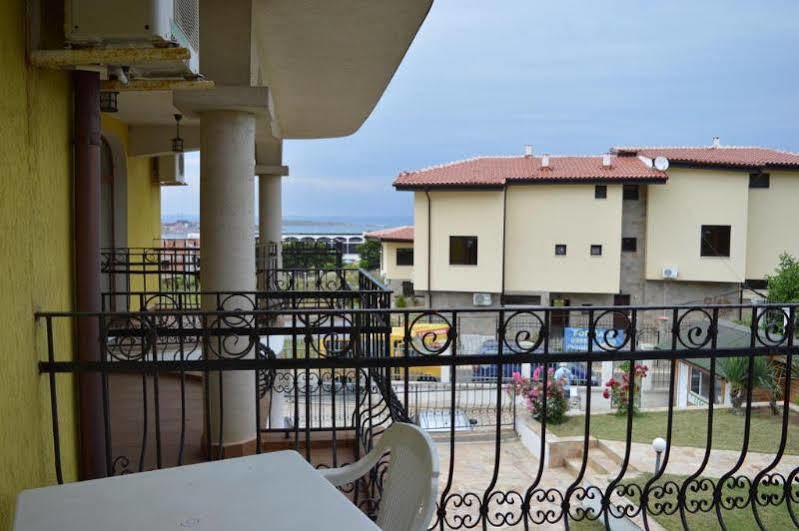 Menada Green Hills Apartments Sozopol Bagian luar foto