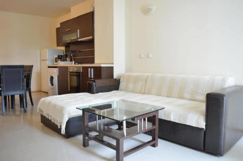 Menada Green Hills Apartments Sozopol Bagian luar foto