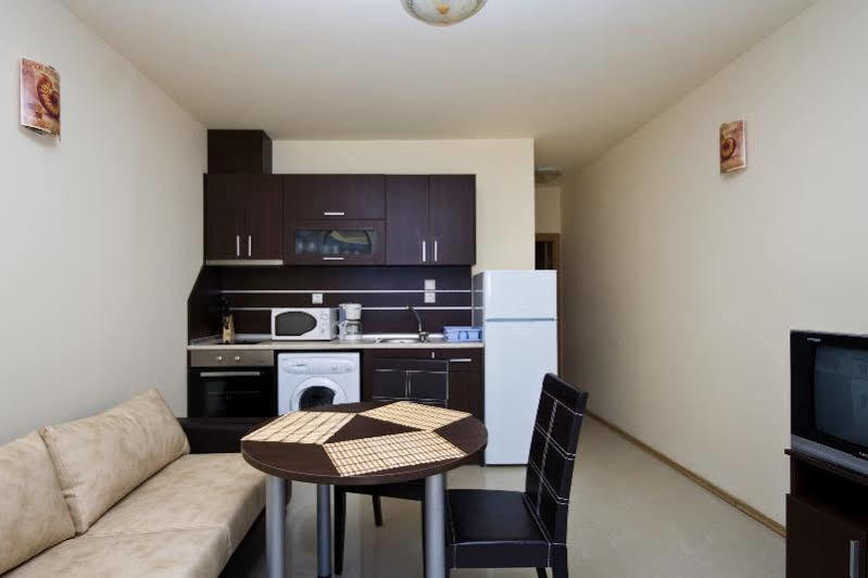 Menada Green Hills Apartments Sozopol Bagian luar foto