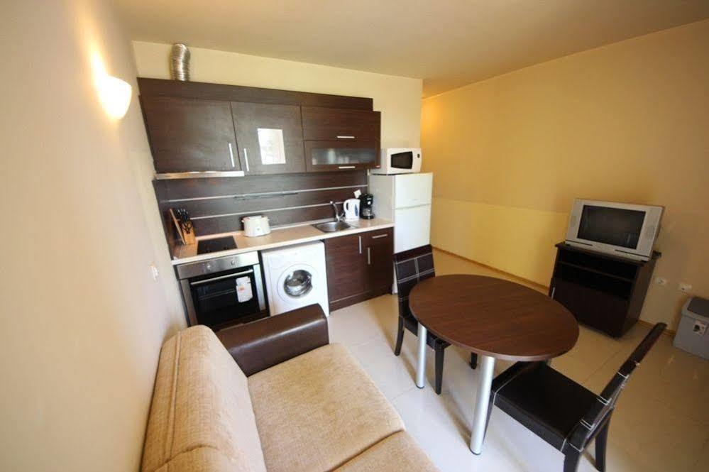 Menada Green Hills Apartments Sozopol Bagian luar foto