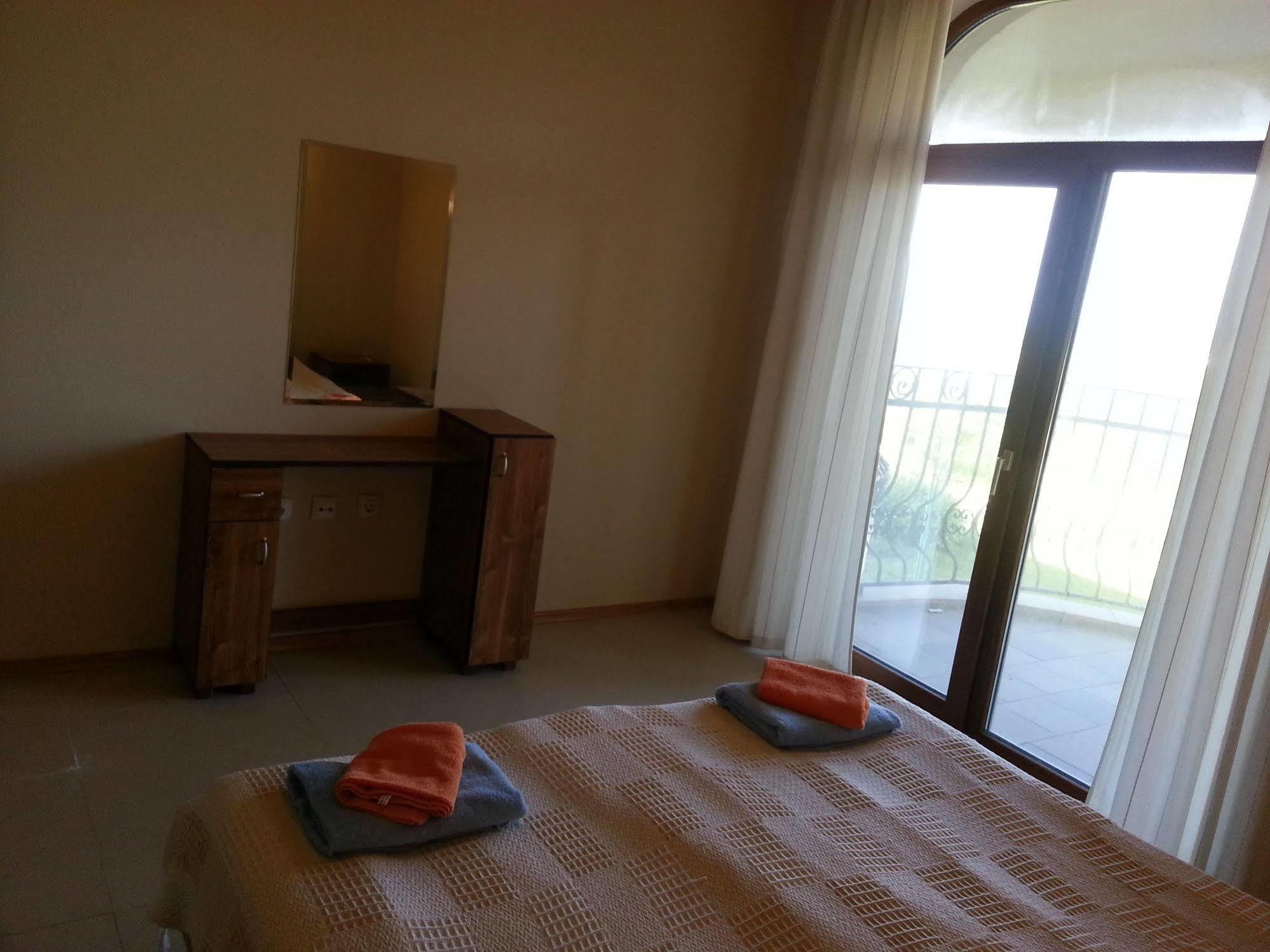 Menada Green Hills Apartments Sozopol Bagian luar foto
